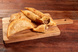 Pierożki Empanadas 36 szt. + 4 dowolne salsy! 